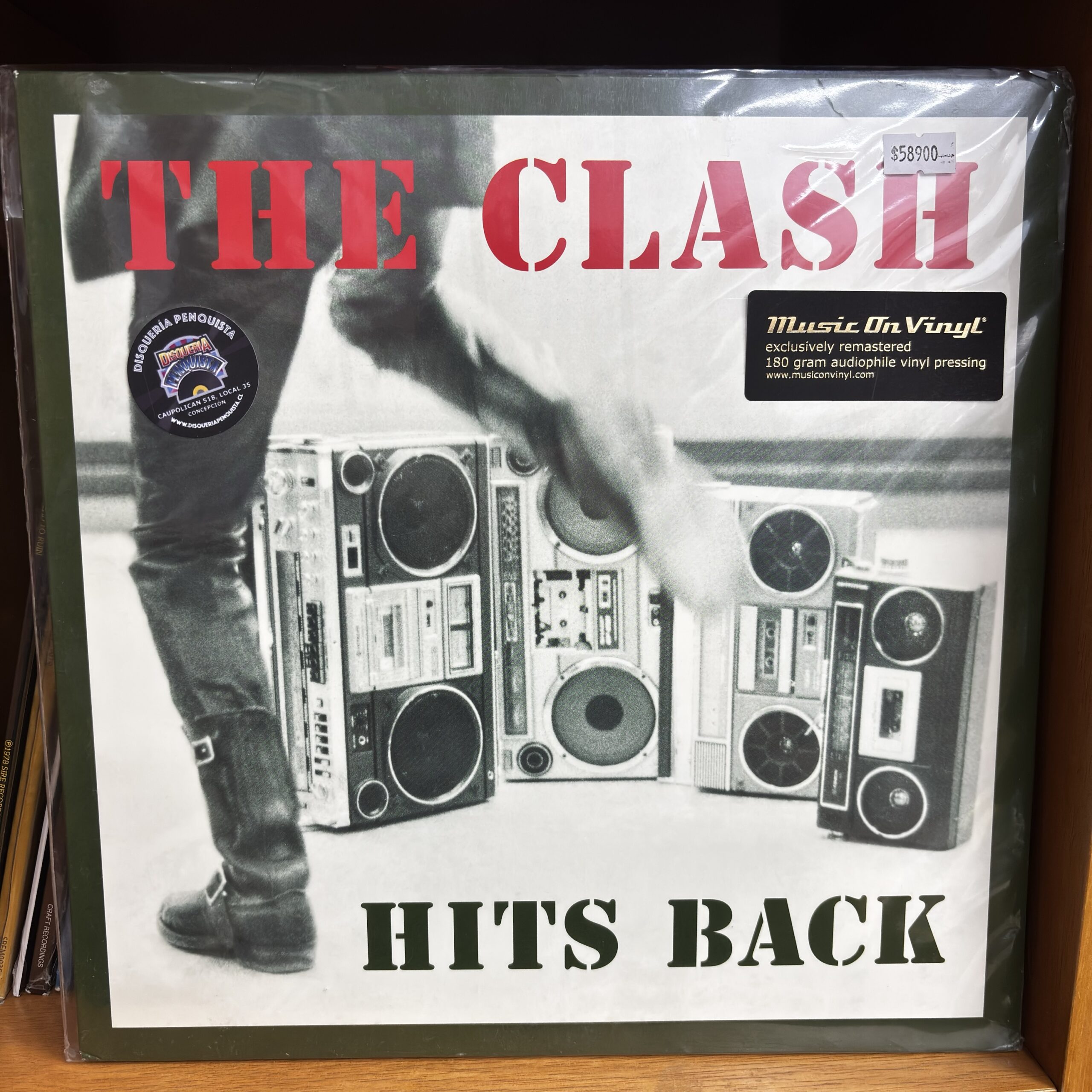 The Clash | Hits Back