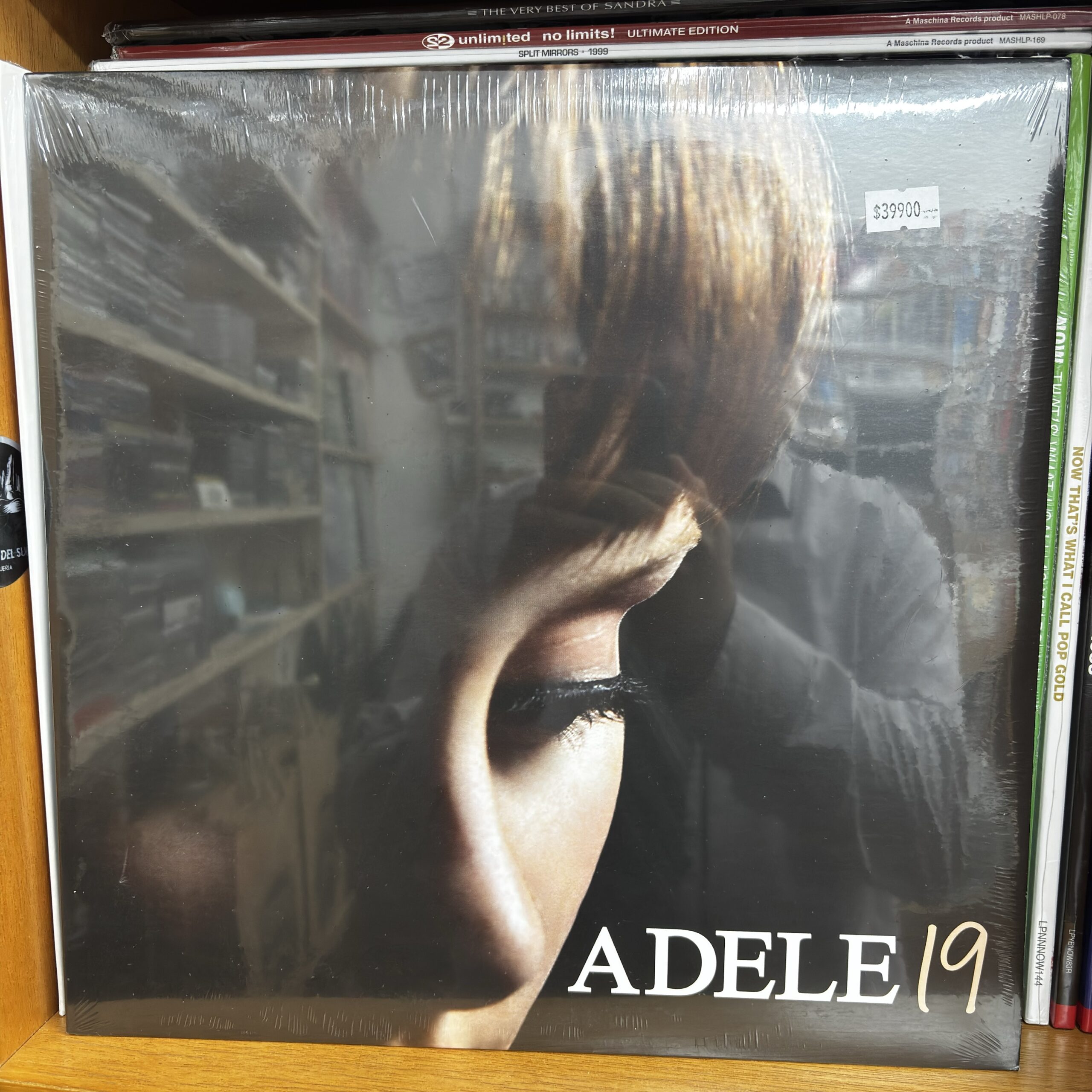ADELE 19