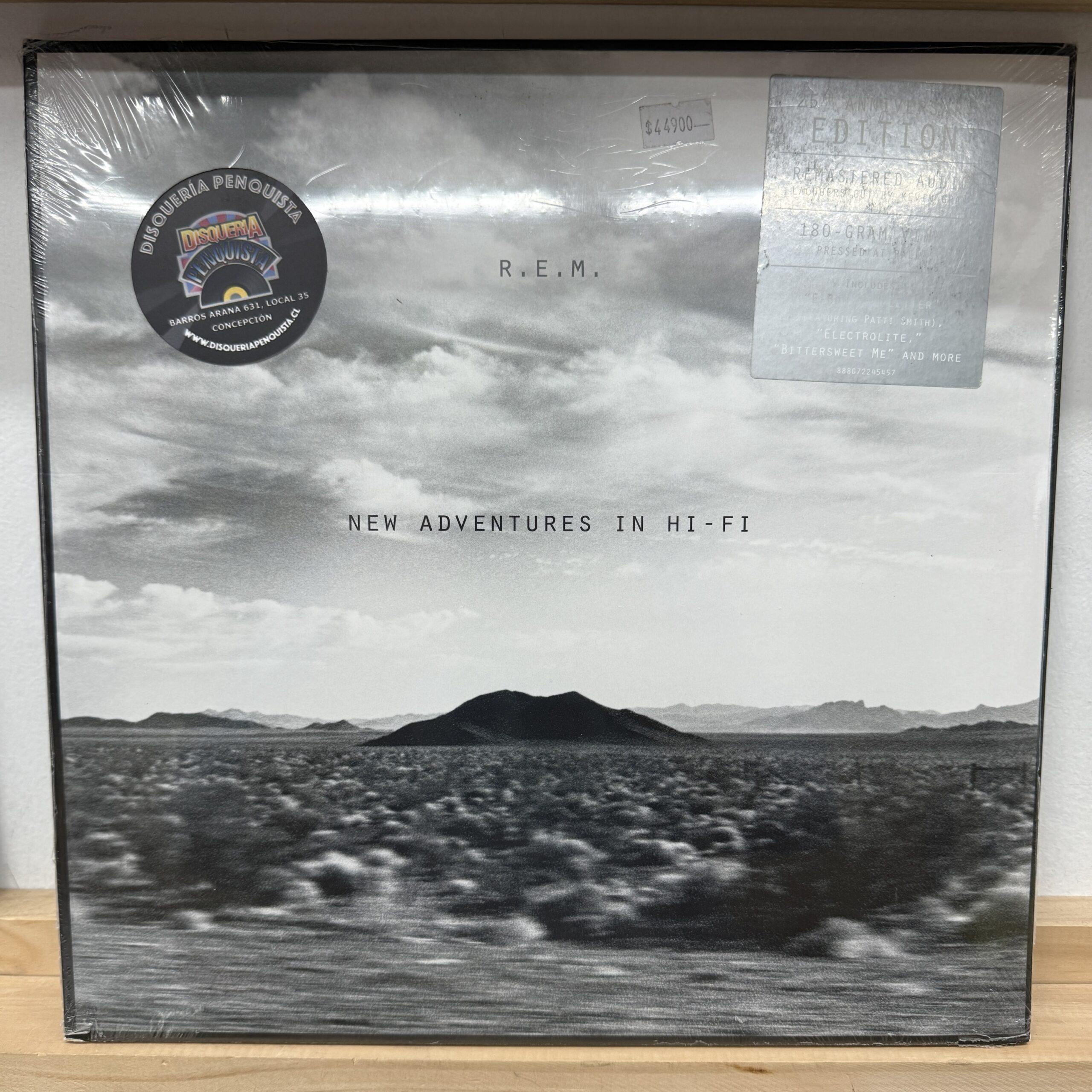 REM / New Adventures in Hi- Fi