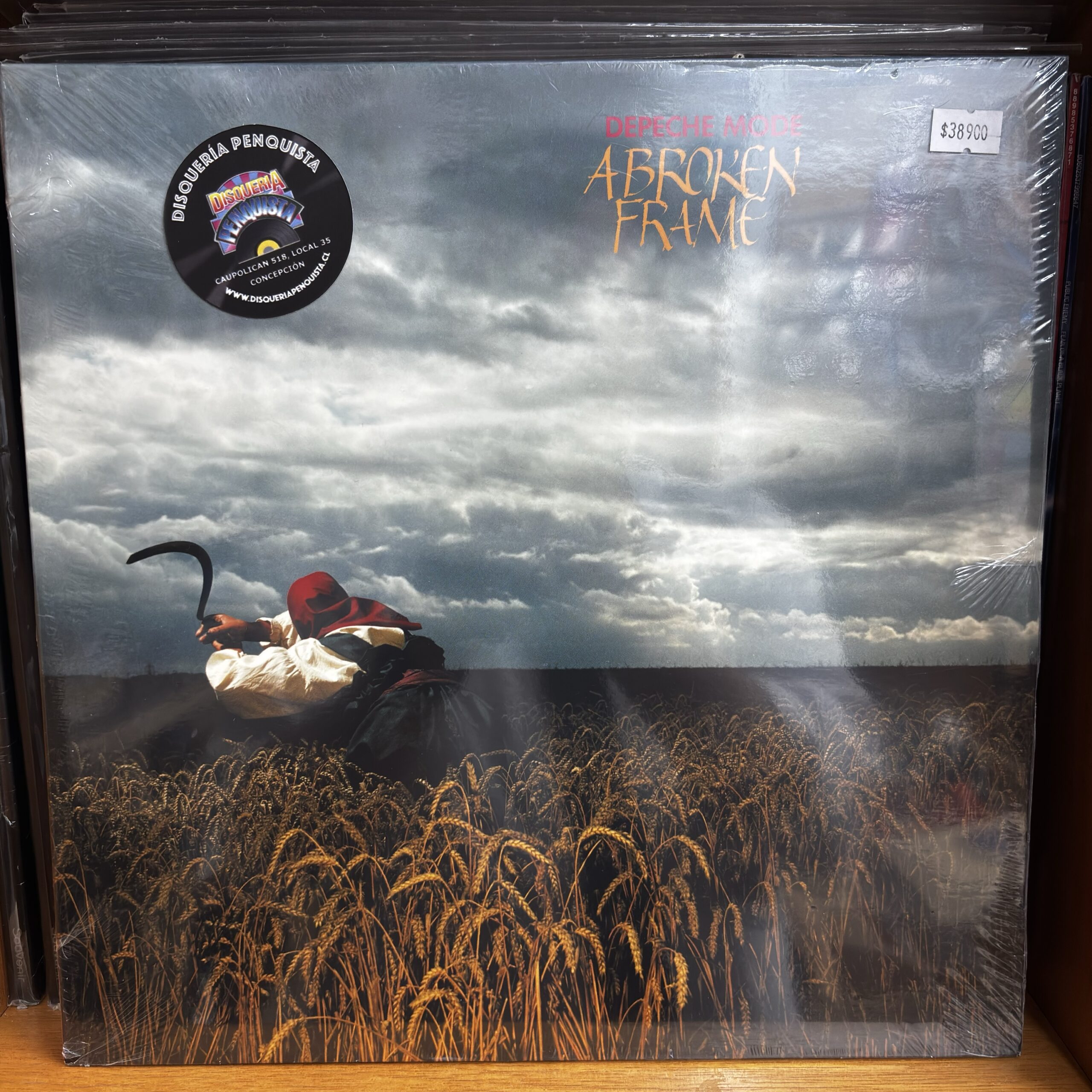 Despeche Mode | a broken frame