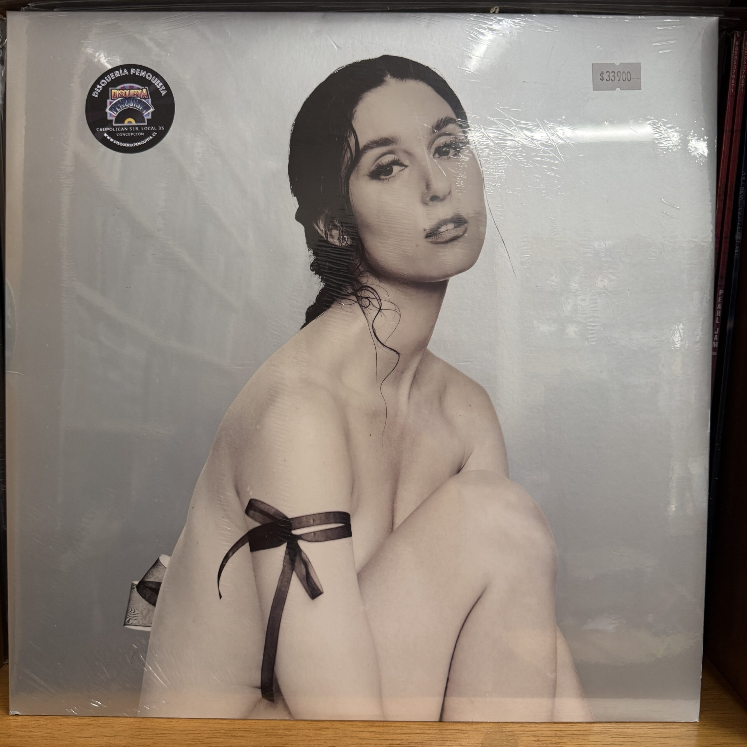 Francisca Valenzuela / Adentro